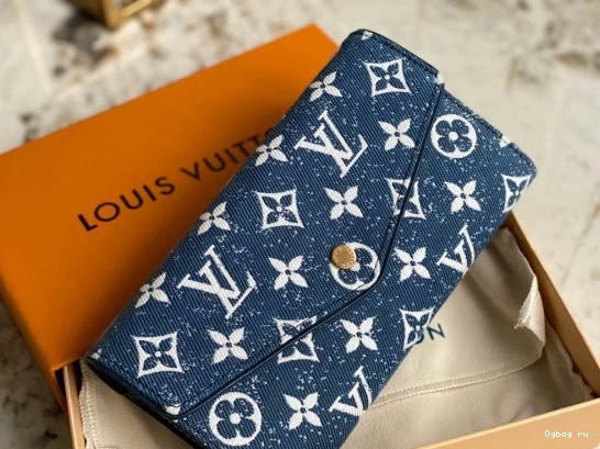 WALLET Vuitton SARAH Louis 0811